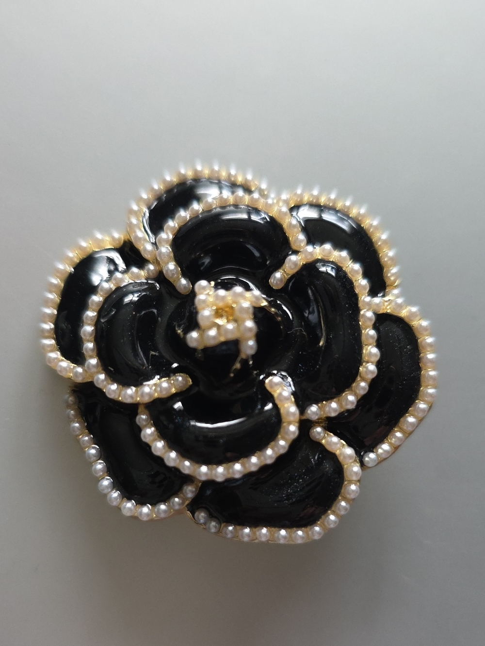 LOTUS FLOWER BROOCH    BLACK Gold Edge  Pearl Center#2
